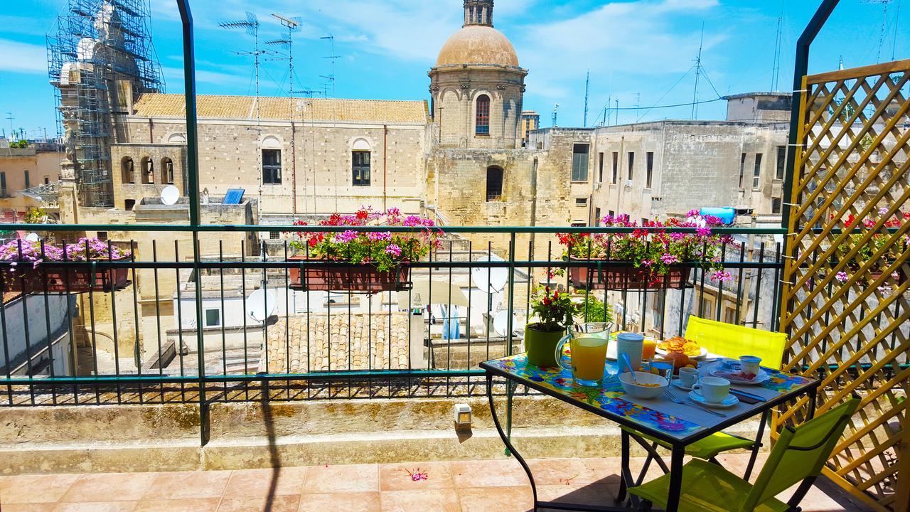 Bed and Breakfast Attico Barocco à Lecce Extérieur photo