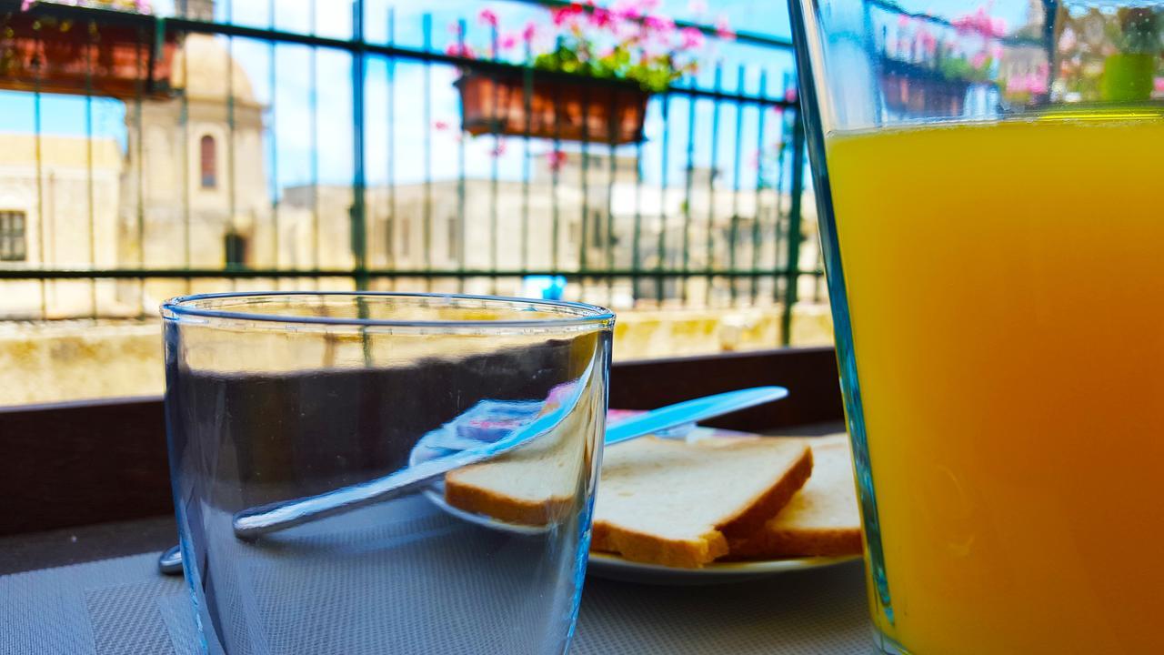 Bed and Breakfast Attico Barocco à Lecce Extérieur photo
